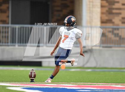 Thumbnail 2 in Glenn @ Pflugerville photogallery.