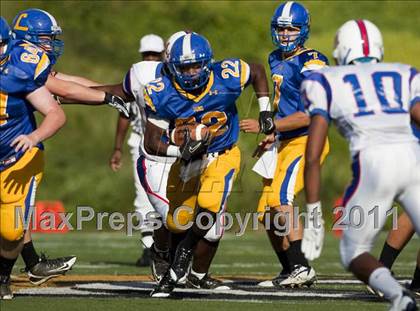 Thumbnail 3 in DeMatha vs. Loyola Blakefield (I-95 Kickoff Classic) photogallery.