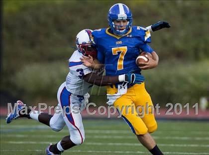 Thumbnail 1 in DeMatha vs. Loyola Blakefield (I-95 Kickoff Classic) photogallery.
