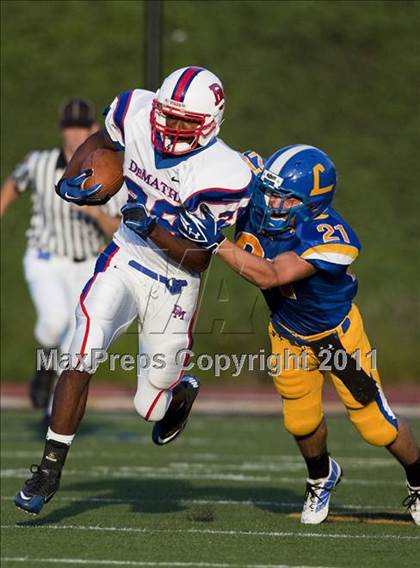 Thumbnail 3 in DeMatha vs. Loyola Blakefield (I-95 Kickoff Classic) photogallery.