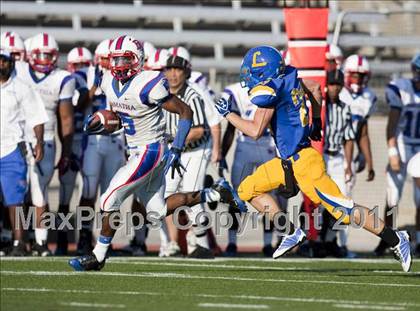 Thumbnail 2 in DeMatha vs. Loyola Blakefield (I-95 Kickoff Classic) photogallery.