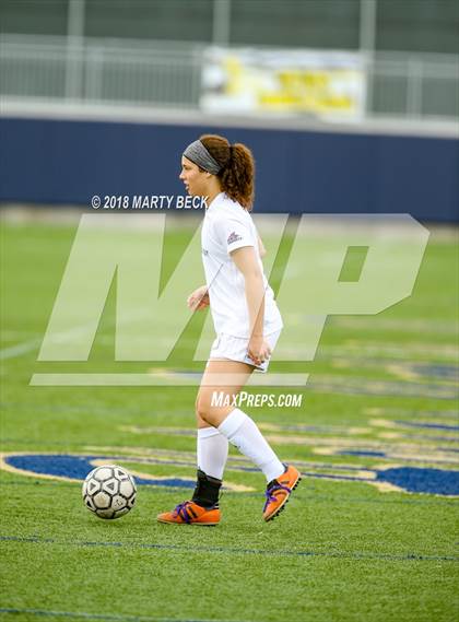 Thumbnail 1 in St James Academy vs. Waynesville (Helias Invitational) photogallery.