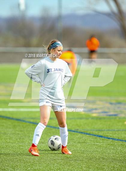 Thumbnail 2 in St James Academy vs. Waynesville (Helias Invitational) photogallery.