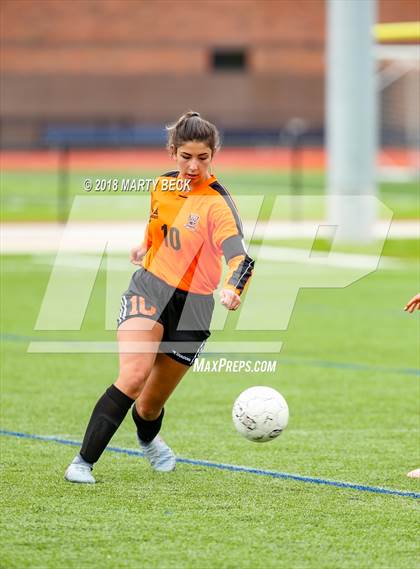 Thumbnail 2 in St James Academy vs. Waynesville (Helias Invitational) photogallery.