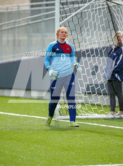 Thumbnail 2 in St James Academy vs. Waynesville (Helias Invitational) photogallery.