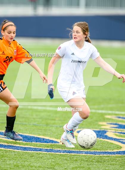 Thumbnail 3 in St James Academy vs. Waynesville (Helias Invitational) photogallery.