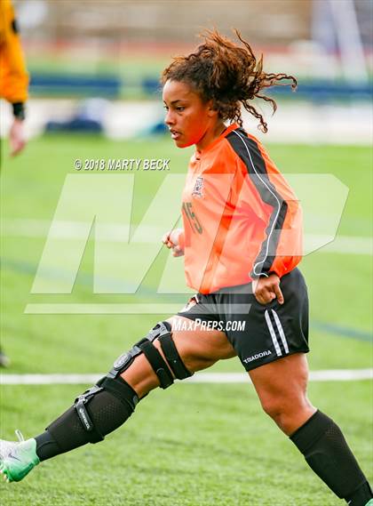 Thumbnail 3 in St James Academy vs. Waynesville (Helias Invitational) photogallery.