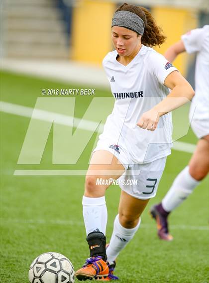 Thumbnail 3 in St James Academy vs. Waynesville (Helias Invitational) photogallery.