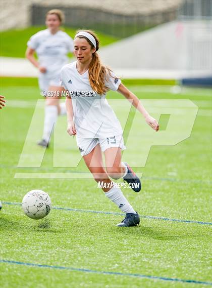 Thumbnail 3 in St James Academy vs. Waynesville (Helias Invitational) photogallery.