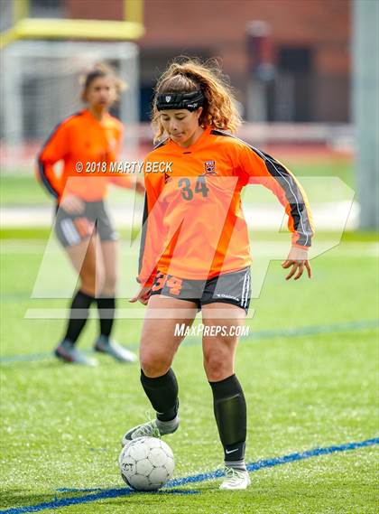 Thumbnail 3 in St James Academy vs. Waynesville (Helias Invitational) photogallery.
