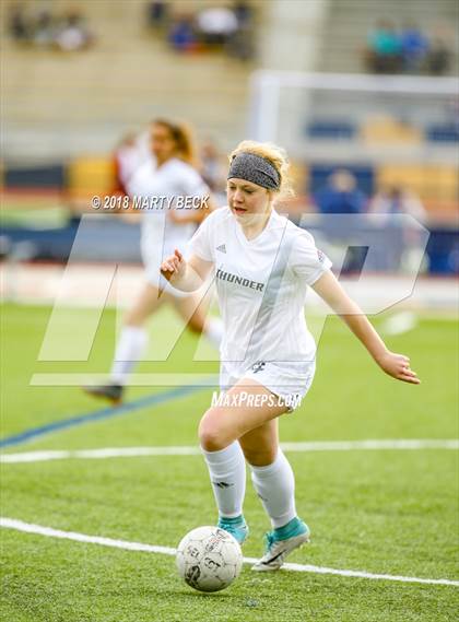 Thumbnail 3 in St James Academy vs. Waynesville (Helias Invitational) photogallery.