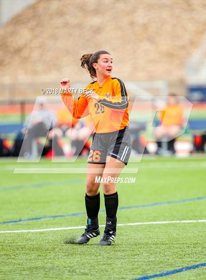 Thumbnail 3 in St James Academy vs. Waynesville (Helias Invitational) photogallery.
