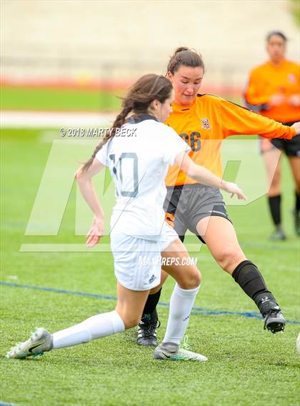 Thumbnail 3 in St James Academy vs. Waynesville (Helias Invitational) photogallery.