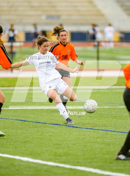 Thumbnail 3 in St James Academy vs. Waynesville (Helias Invitational) photogallery.