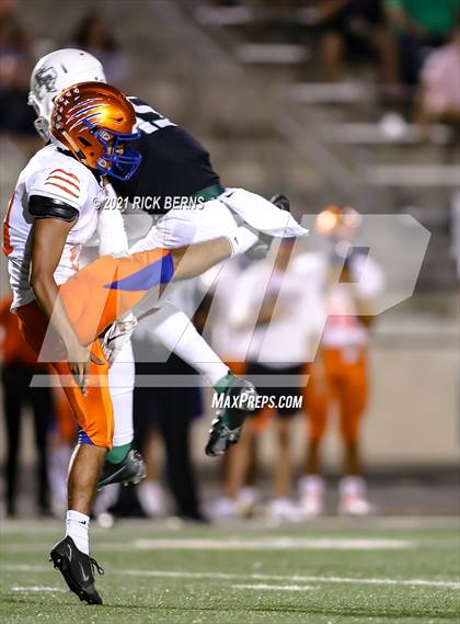 Thumbnail 3 in Grand Oaks @ Kingwood Park photogallery.
