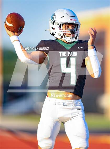 Thumbnail 3 in Grand Oaks @ Kingwood Park photogallery.