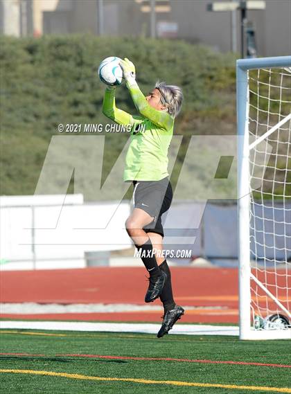 Thumbnail 2 in Laguna Hills vs. Costa Mesa (Hawks Invitational) photogallery.