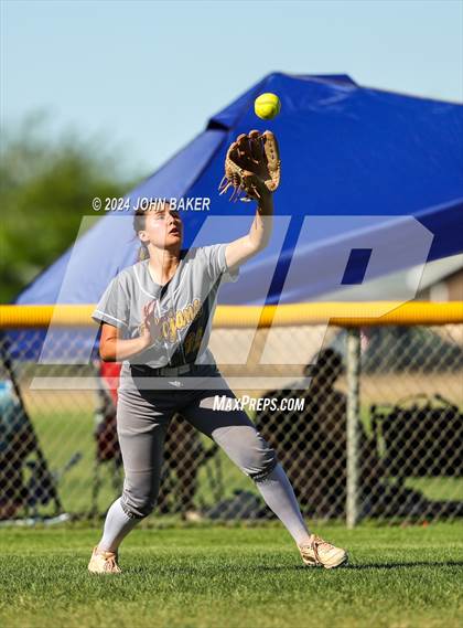 Thumbnail 1 in Churchill County vs. Pahrump Valley (NIAA 3A State Winners Semifinals) photogallery.