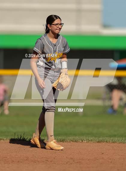 Thumbnail 3 in Churchill County vs. Pahrump Valley (NIAA 3A State Winners Semifinals) photogallery.