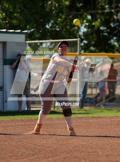 Thumbnail 1 in Churchill County vs. Pahrump Valley (NIAA 3A State Winners Semifinals) photogallery.