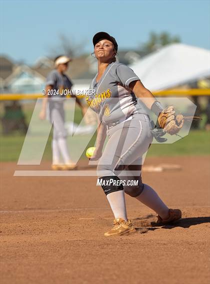 Thumbnail 3 in Churchill County vs. Pahrump Valley (NIAA 3A State Winners Semifinals) photogallery.