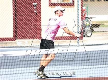 Thumbnail 1 in Holmes @ Uvalde photogallery.