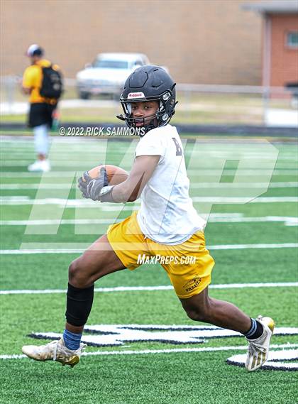 Thumbnail 2 in West Stanly vs Montgomery Central (7 on 7) photogallery.
