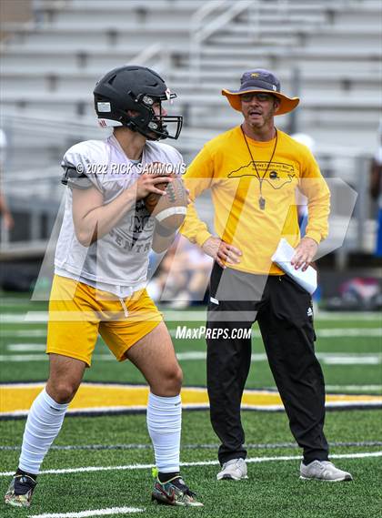 Thumbnail 1 in West Stanly vs Montgomery Central (7 on 7) photogallery.