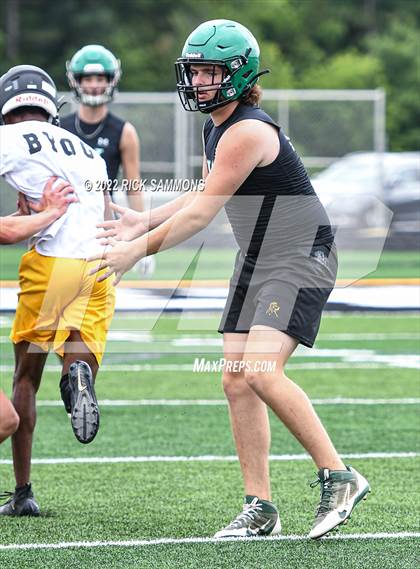 Thumbnail 3 in West Stanly vs Montgomery Central (7 on 7) photogallery.