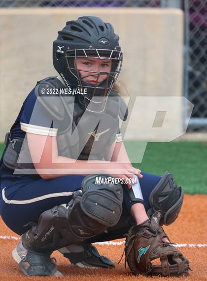 Thumbnail 1 in DeSoto Central vs Arlington (Morris Hunter Tournament) photogallery.