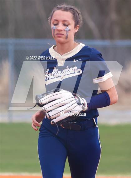 Thumbnail 2 in DeSoto Central vs Arlington (Morris Hunter Tournament) photogallery.