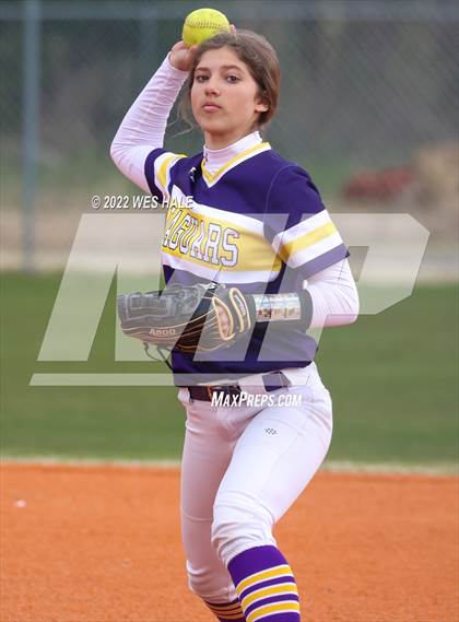 Thumbnail 1 in DeSoto Central vs Arlington (Morris Hunter Tournament) photogallery.