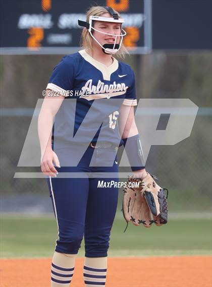 Thumbnail 2 in DeSoto Central vs Arlington (Morris Hunter Tournament) photogallery.