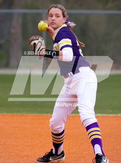 Thumbnail 1 in DeSoto Central vs Arlington (Morris Hunter Tournament) photogallery.