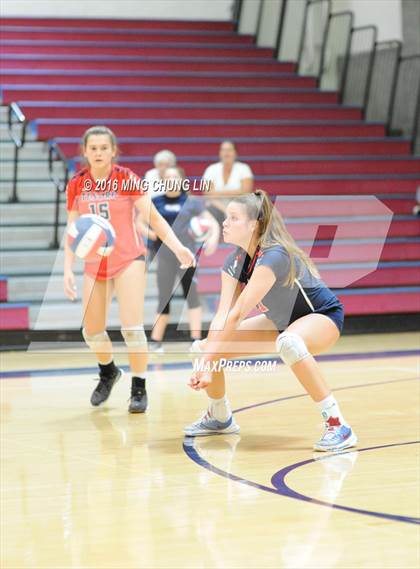 Thumbnail 1 in Tesoro vs. Foothill (OC Varsity Classic) photogallery.