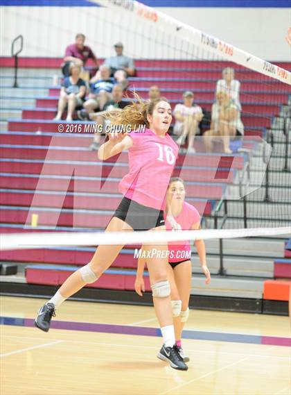Thumbnail 3 in Tesoro vs. Foothill (OC Varsity Classic) photogallery.