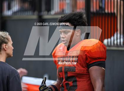 Thumbnail 2 in Cane Ridge vs Ensworth (scrimmage) photogallery.