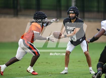 Thumbnail 3 in Cane Ridge vs Ensworth (scrimmage) photogallery.