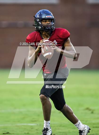 Thumbnail 1 in Cane Ridge vs Ensworth (scrimmage) photogallery.