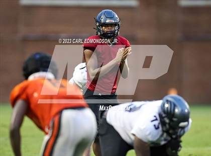 Thumbnail 3 in Cane Ridge vs Ensworth (scrimmage) photogallery.