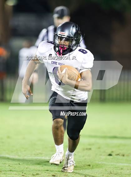 Thumbnail 3 in Cane Ridge vs Ensworth (scrimmage) photogallery.