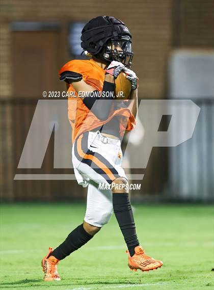 Thumbnail 3 in Cane Ridge vs Ensworth (scrimmage) photogallery.