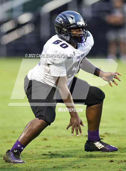 Thumbnail 2 in Cane Ridge vs Ensworth (scrimmage) photogallery.