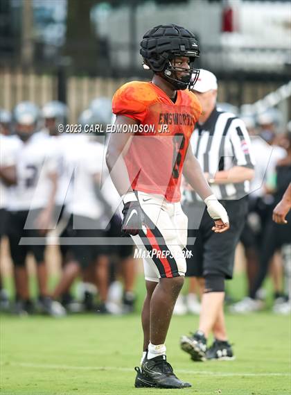 Thumbnail 2 in Cane Ridge vs Ensworth (scrimmage) photogallery.