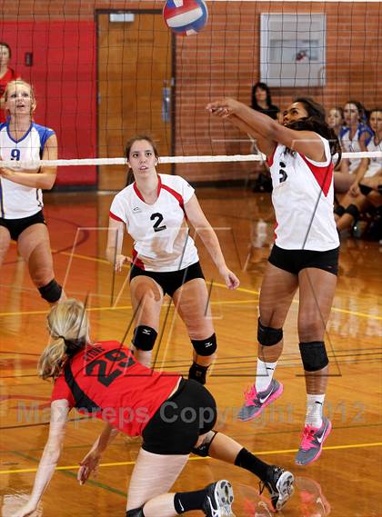Thumbnail 3 in Foothill @ Carondelet photogallery.