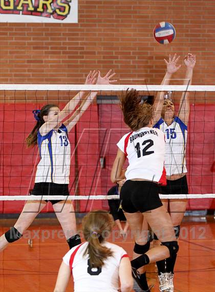 Thumbnail 2 in Foothill @ Carondelet photogallery.