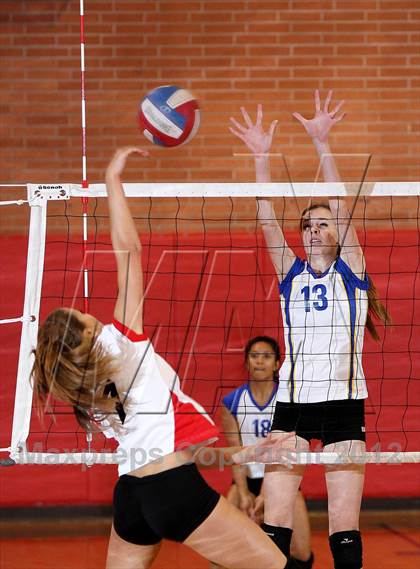 Thumbnail 2 in Foothill @ Carondelet photogallery.