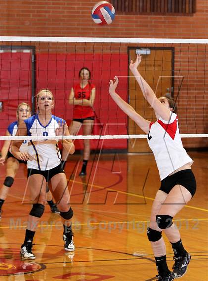 Thumbnail 1 in Foothill @ Carondelet photogallery.