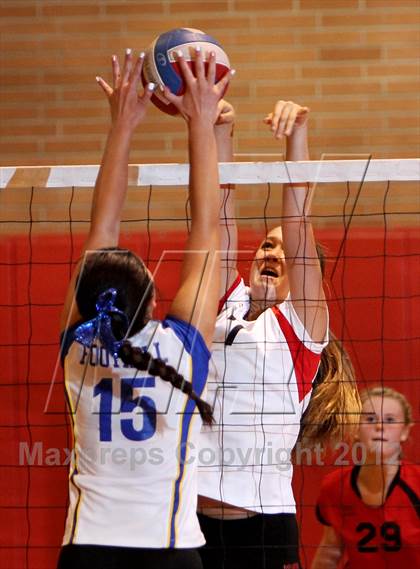 Thumbnail 2 in Foothill @ Carondelet photogallery.