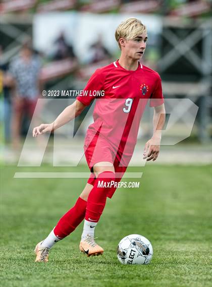 Thumbnail 2 in Cathedral vs North Central photogallery.